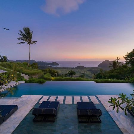 Selong Selo Resort And Residences Selong Belanak Exterior foto